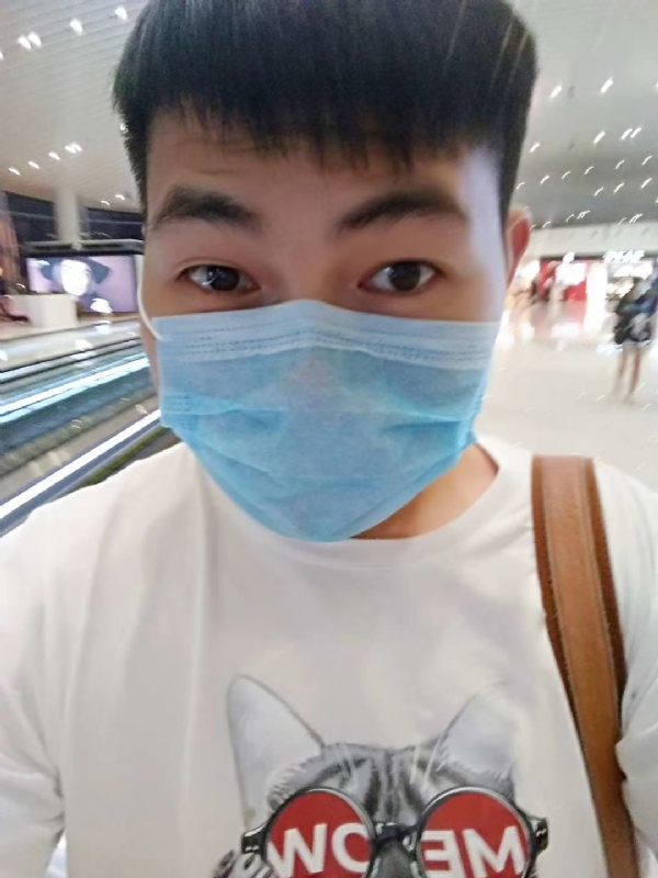 咔咔一顿的第一张照片--张家界父母相亲团